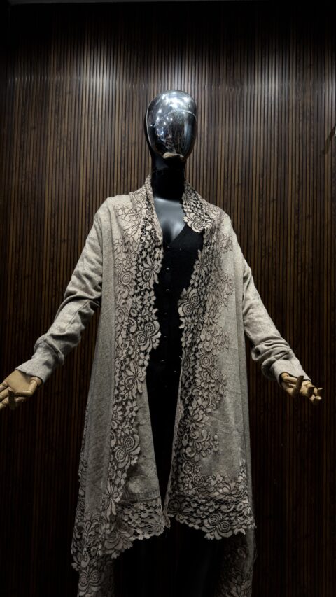 Cashmere Knitted Women's Shrug With Border French Lace (Free Size)