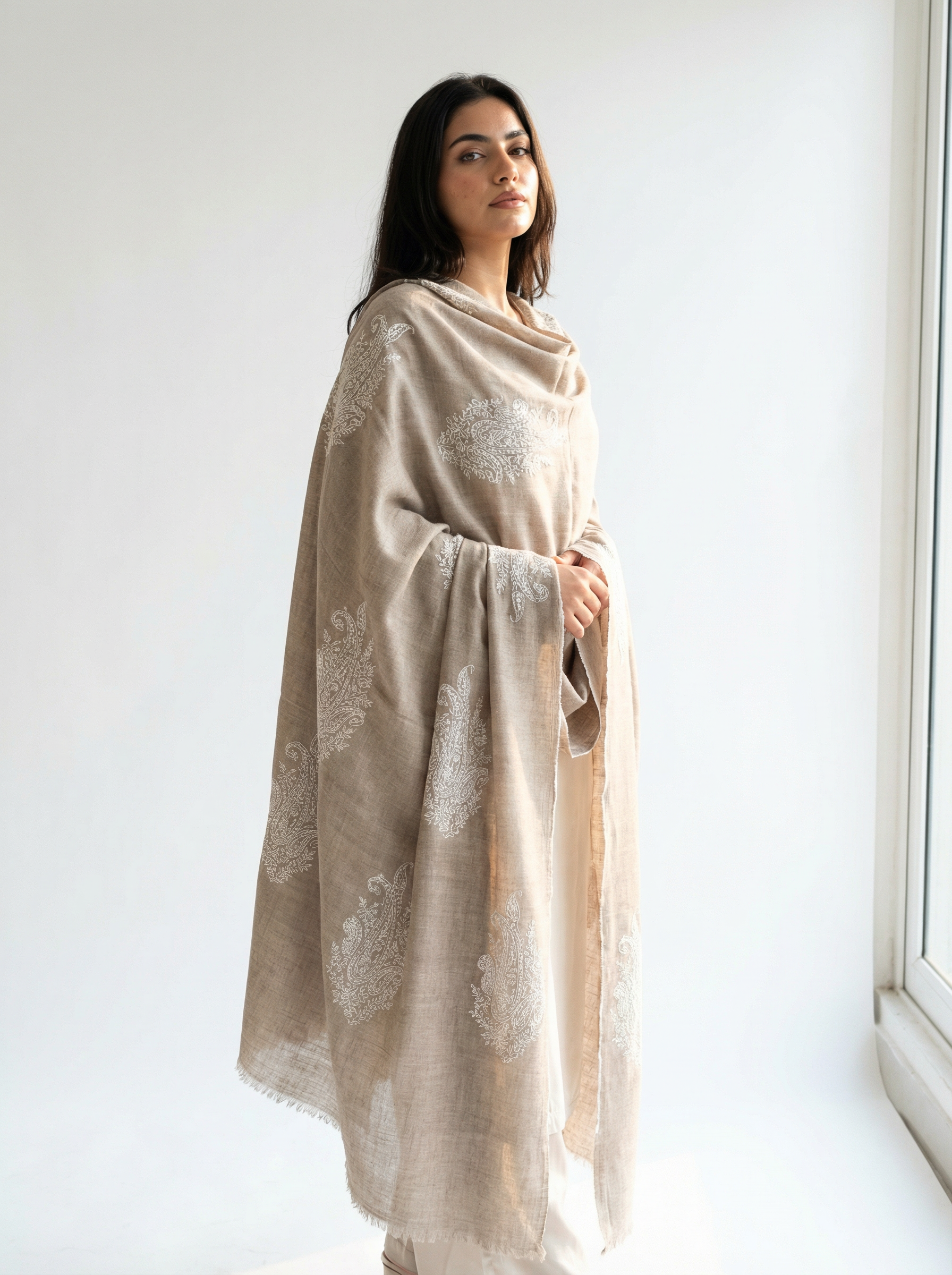 pure pashmina shawl with hand sozni embroidery