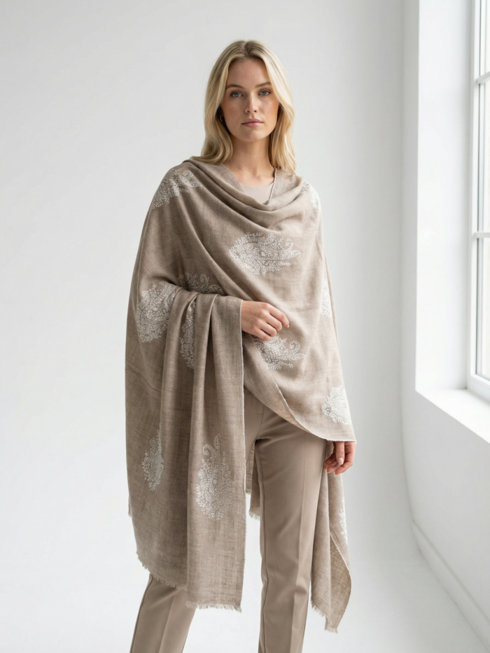 handcrafted pure pashmina shawl with sozni embroidery