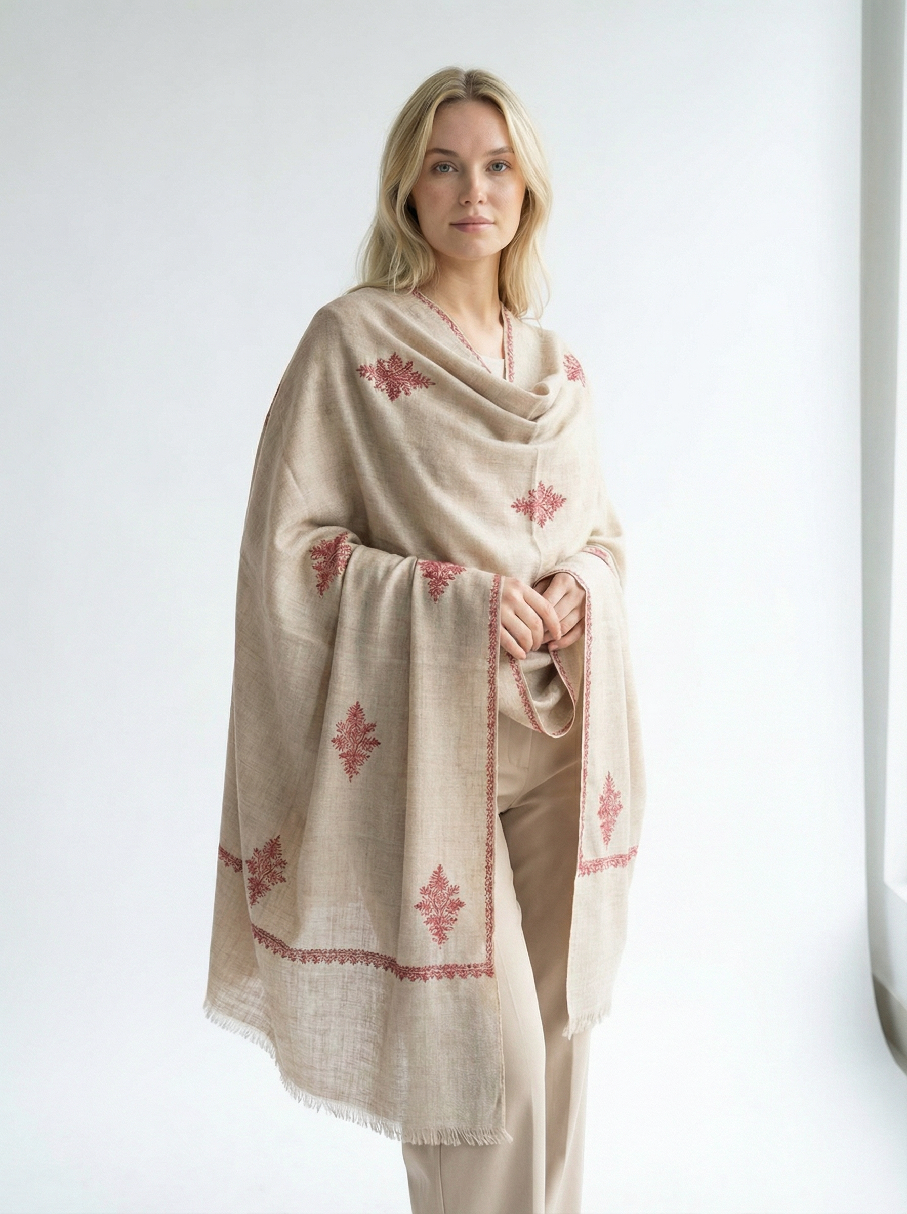 Pure pashmina shawl with sozni embroidery