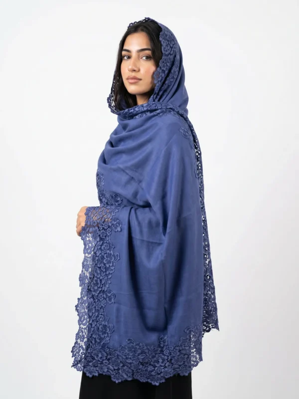 Pashmina Shawl With Intricate Lace Borders