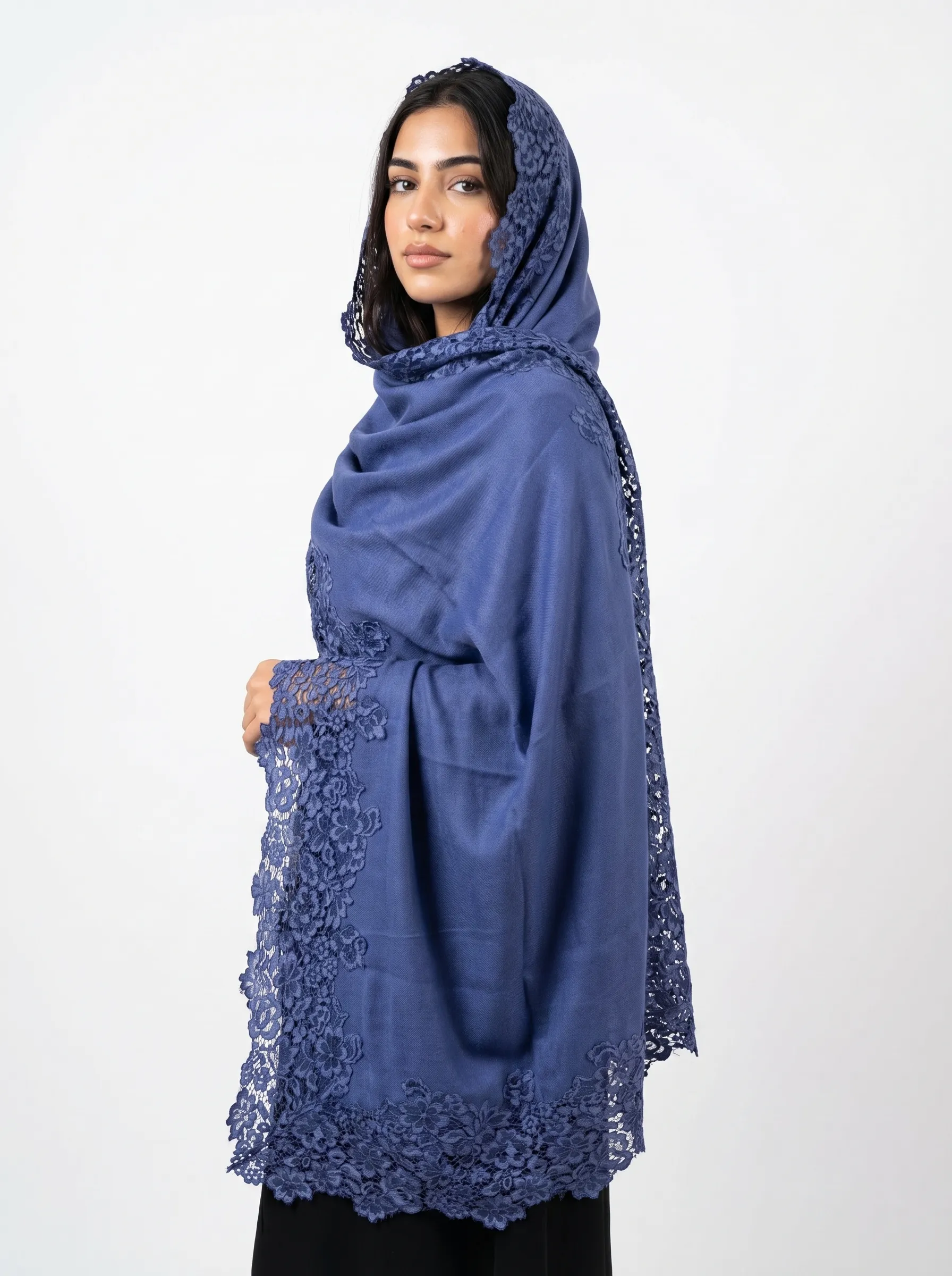 Pashmina Shawl With Intricate Lace Borders