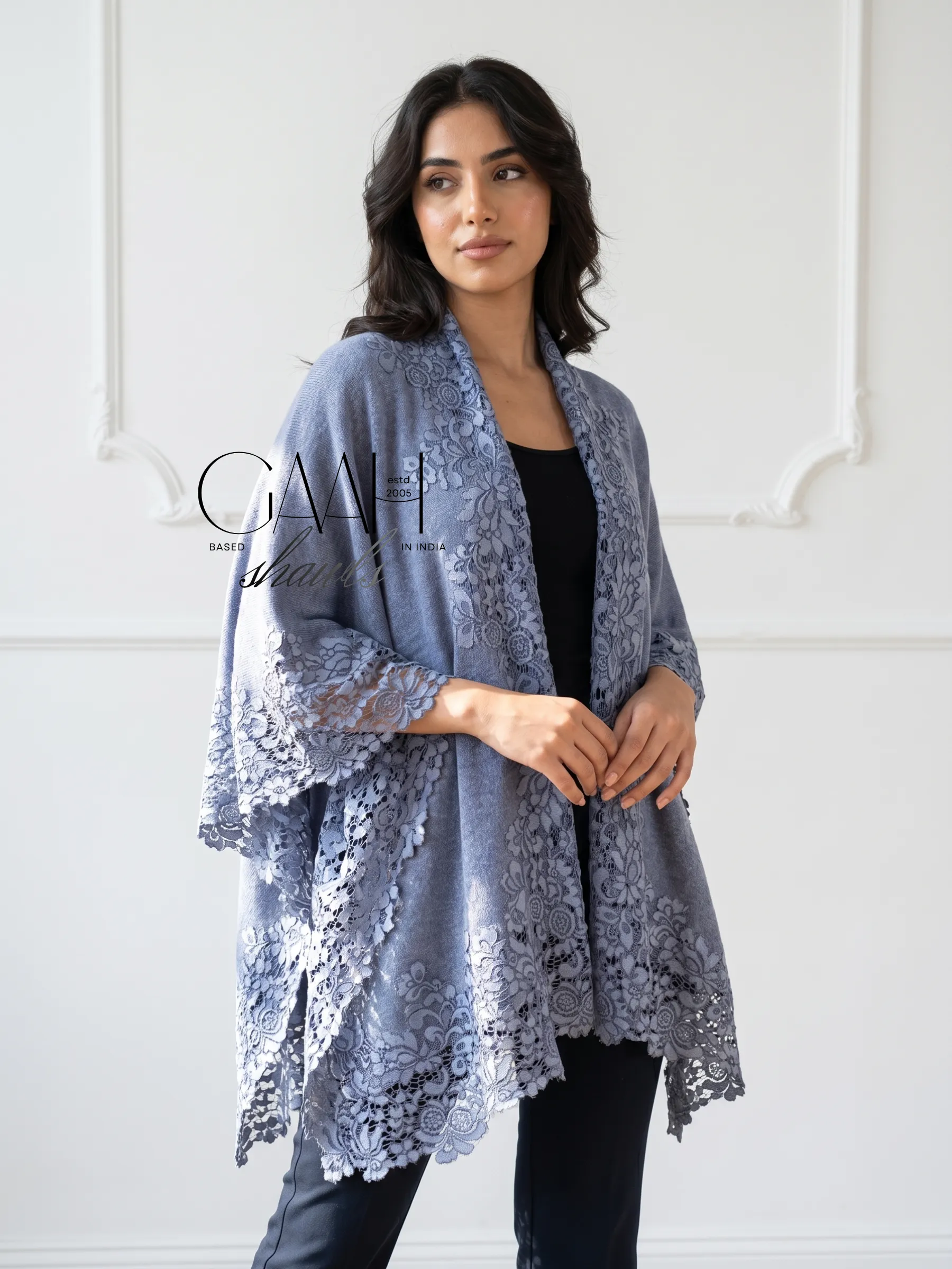 Cashmere Knitted Cape With Lace