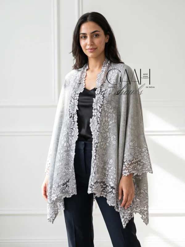 Cashmere Knitted Cape With Lace