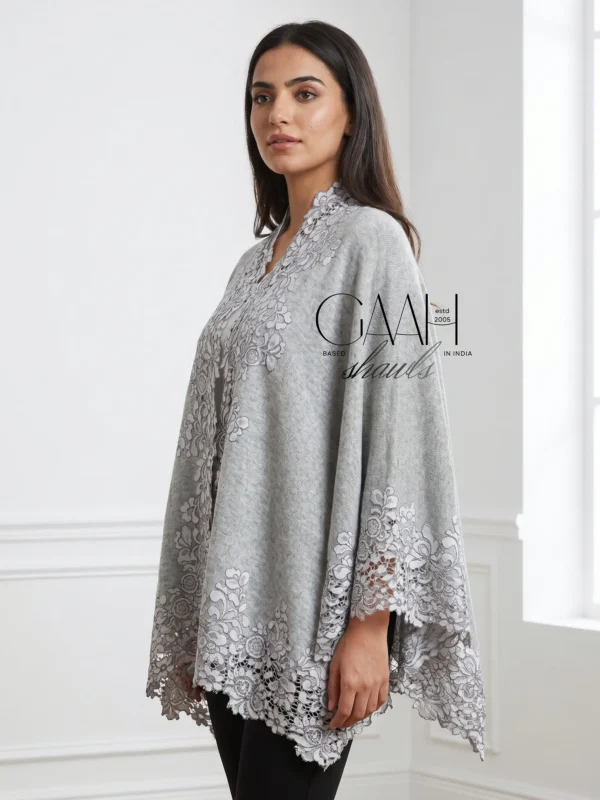 Cashmere Knitted Cape With Lace