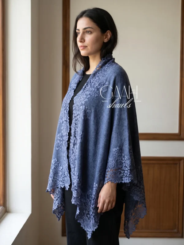 Cashmere Knitted Cape With Lace