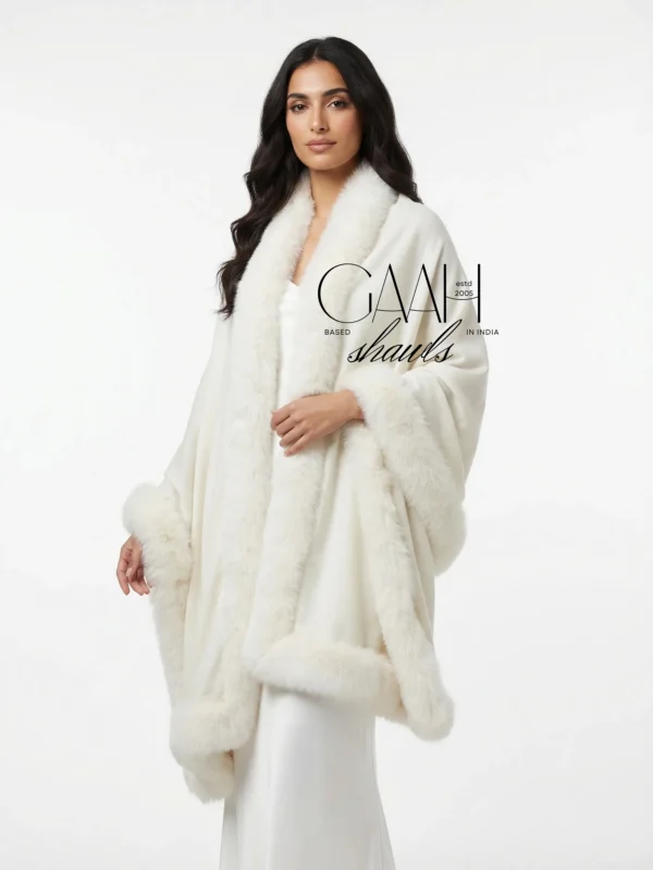 Women’s Pashmina Shawl with Four-Side Fox Fur Trim